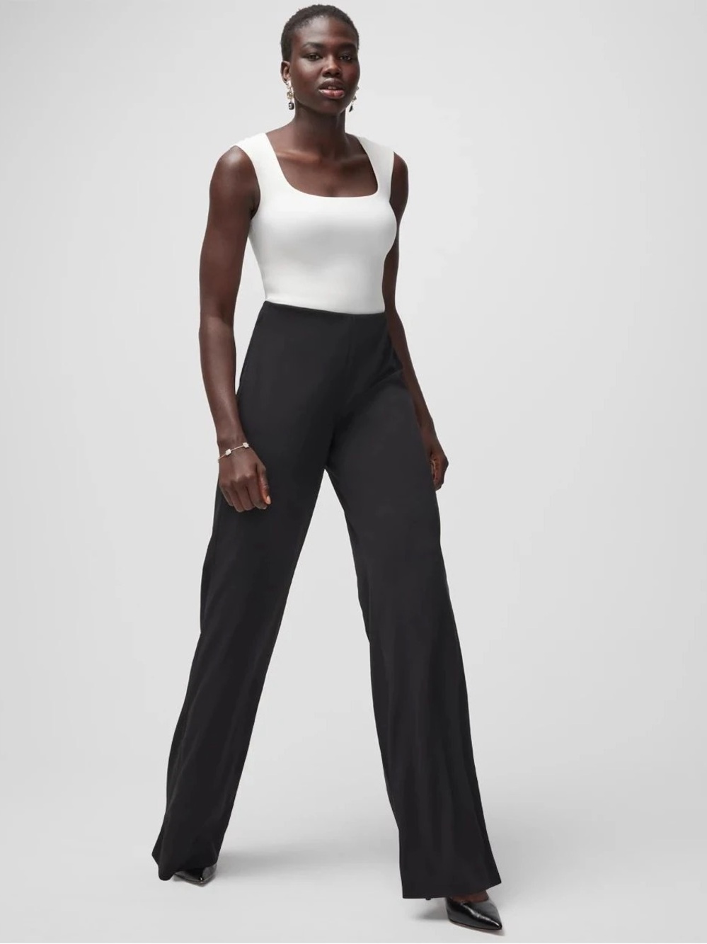White House Black Market Black Wide-Leg Pull-On Pants Size 2